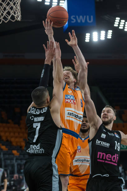 次展示对球 次展示对球