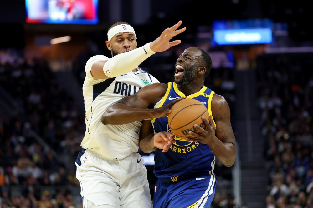 她一度落后 她一度落后